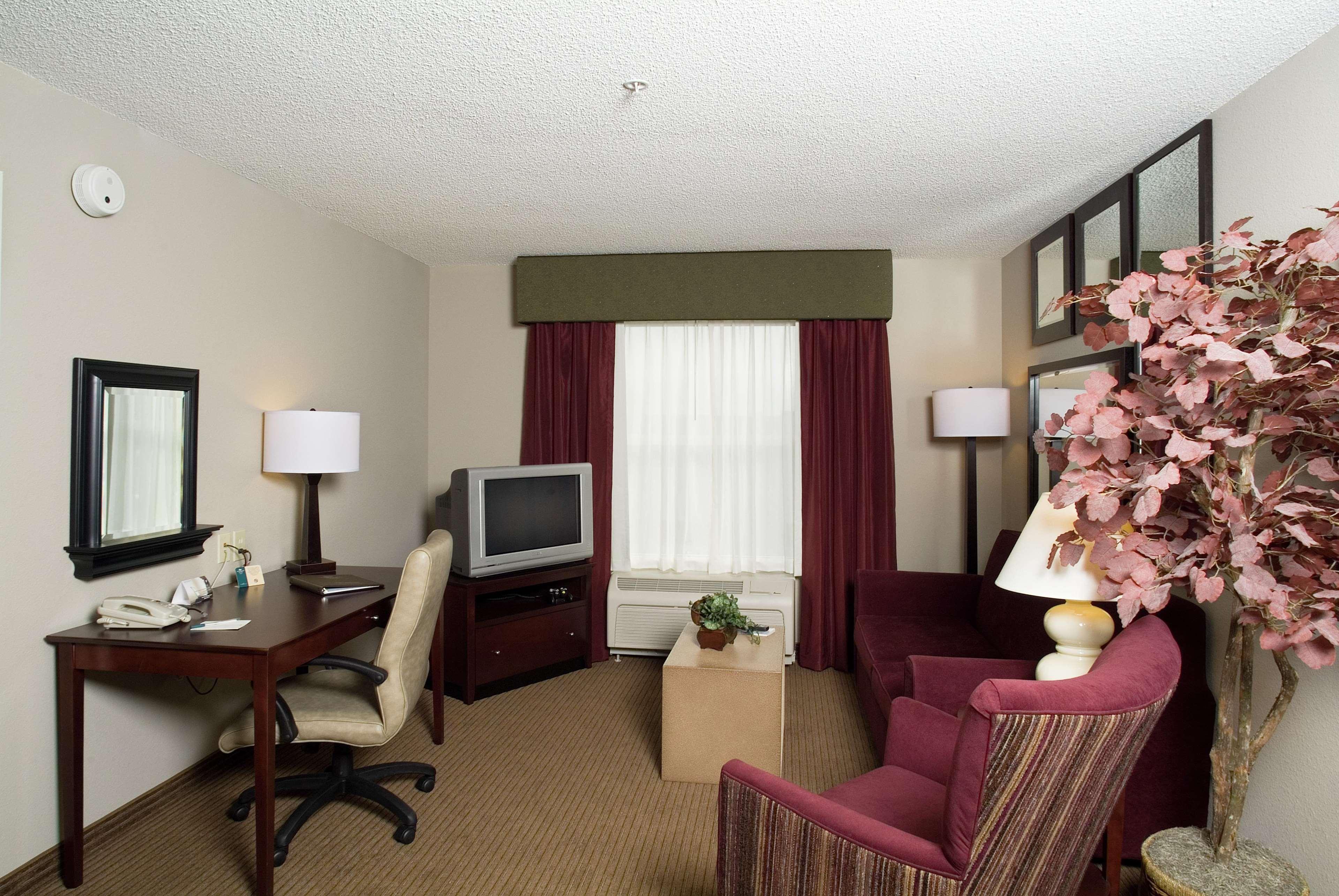 Homewood Suites By Hilton Bloomington Room photo